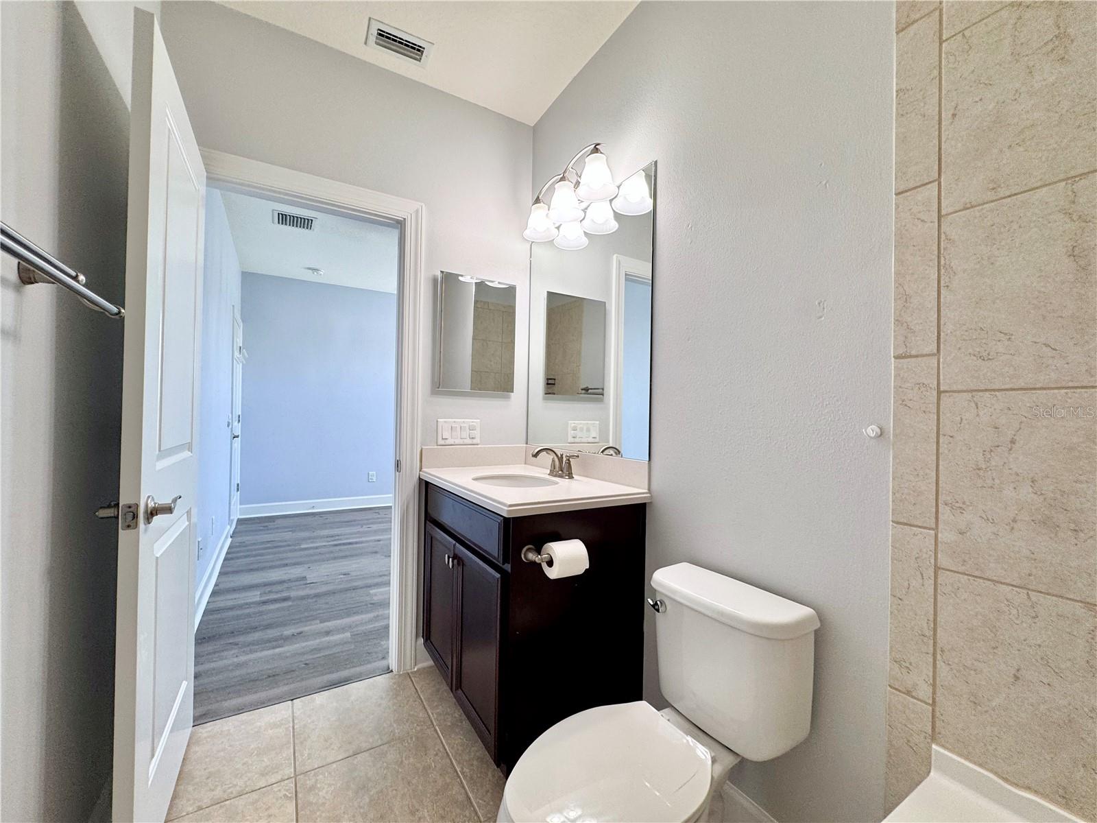 0579900; ESPLANADE PHASE I; LOT 110; PB 55/11 - Residential