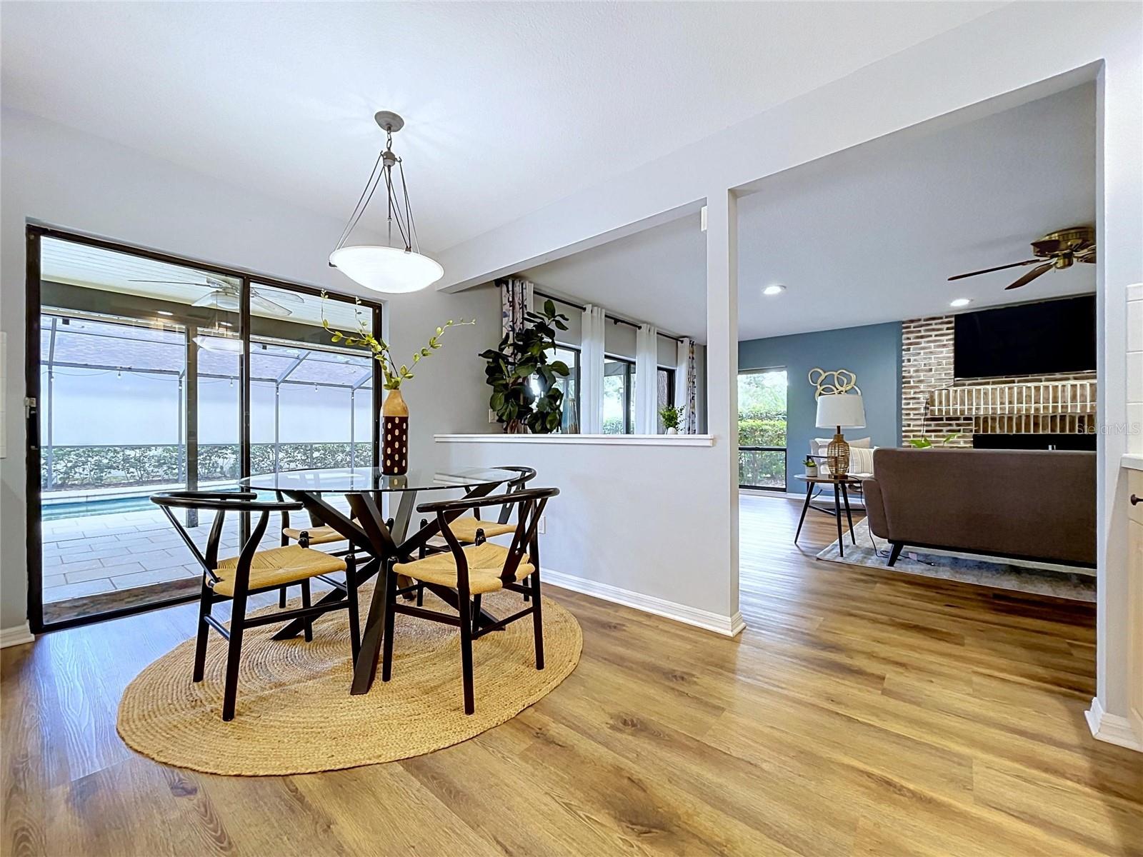 LAKE MAGDALENE MANORS - Residential
