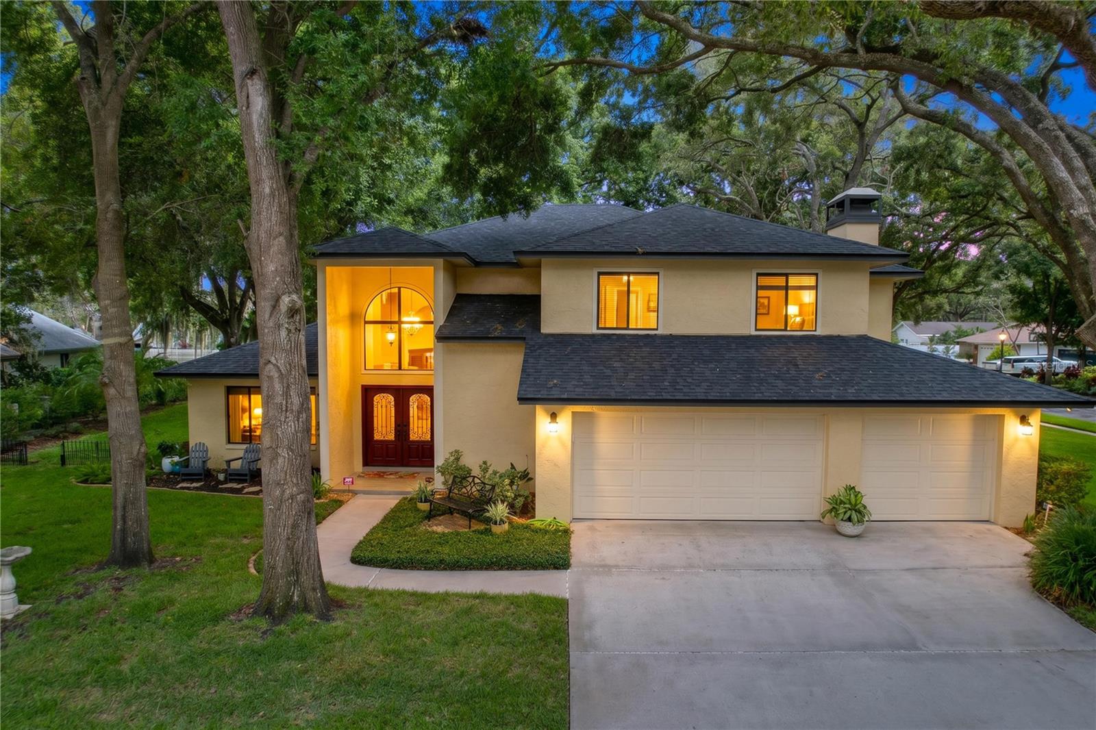 LAKE MAGDALENE MANORS - Residential
