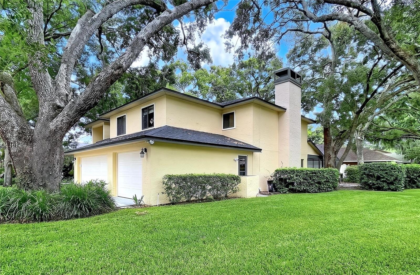 LAKE MAGDALENE MANORS - Residential