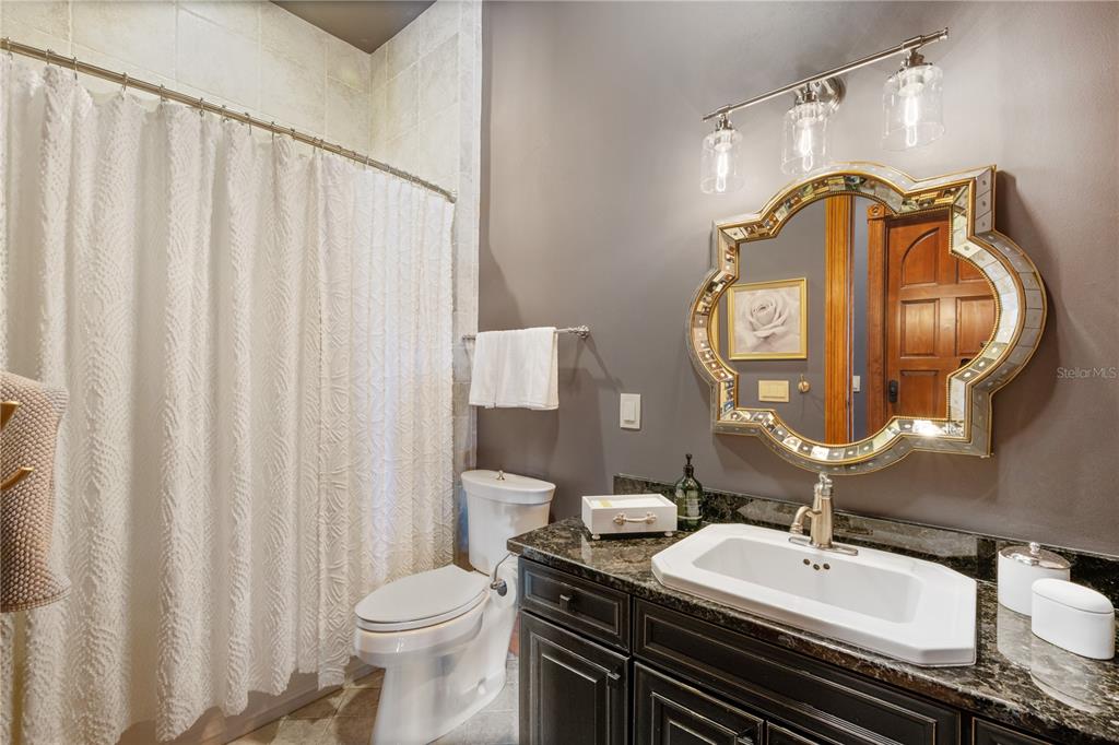 KEENES POINTE - Residential
