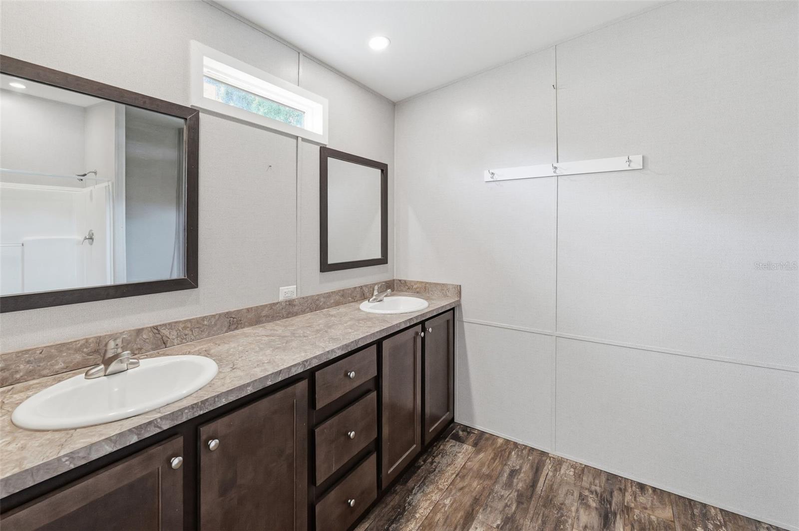BAYSHORE ESTATES - Residential
