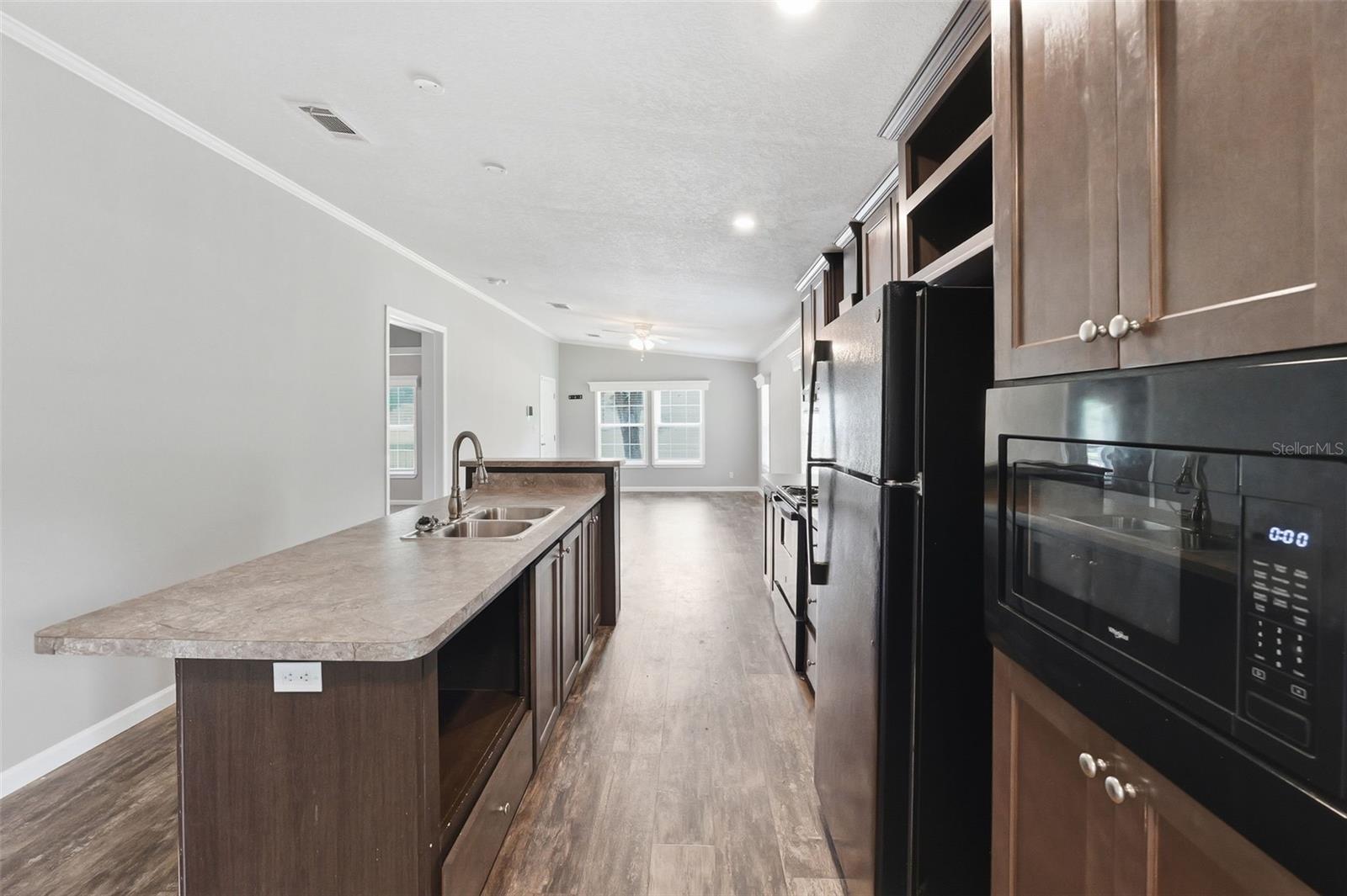 BAYSHORE ESTATES - Residential
