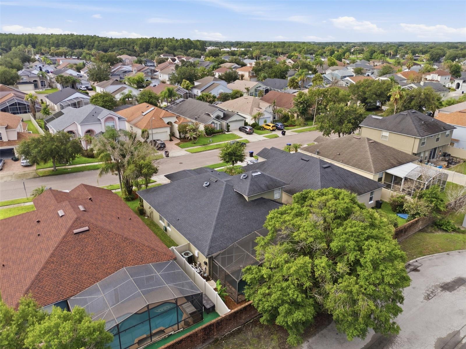 HUNTERS CREEK TRACT 350 PH 2 33/52 LOT 13 - Residential