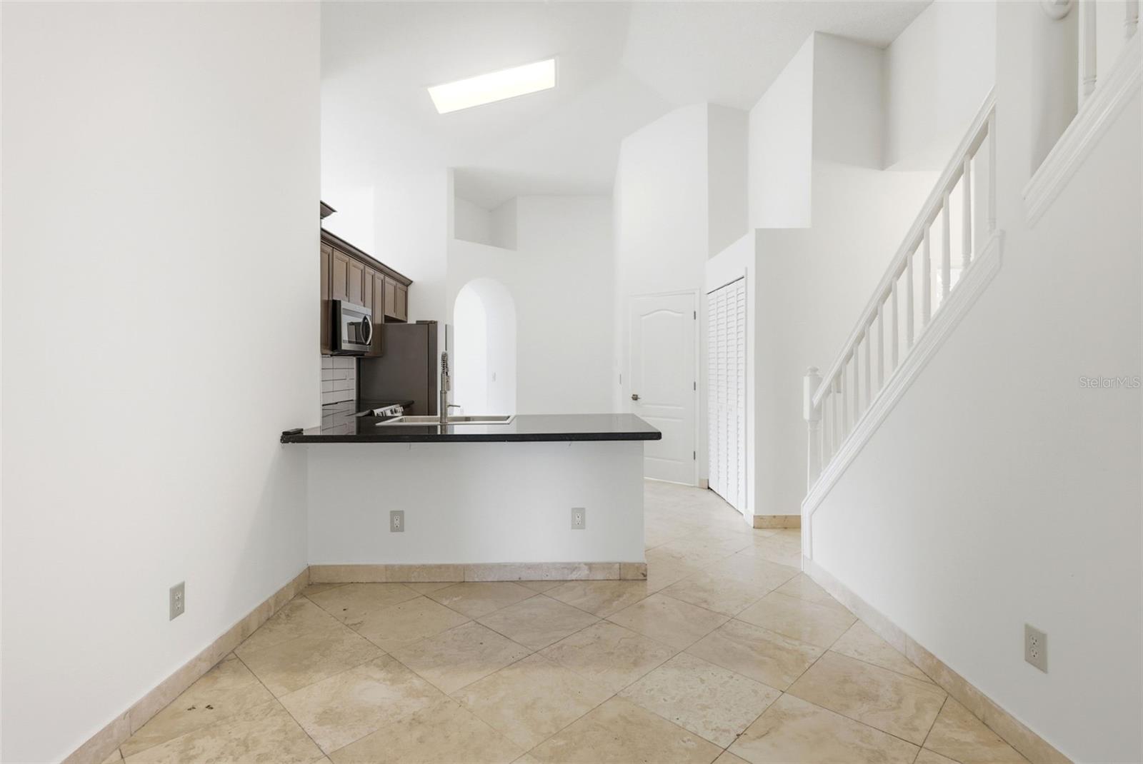 HUNTERS CREEK TRACT 350 PH 2 33/52 LOT 13 - Residential