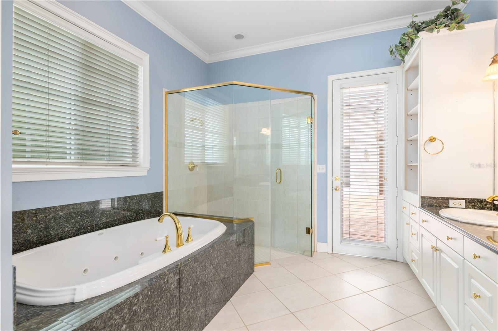 PRESTANCIA - Residential Lease