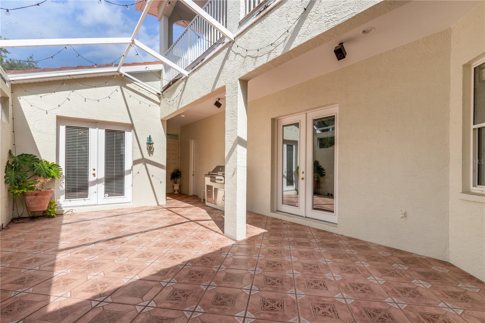 PRESTANCIA - Residential Lease