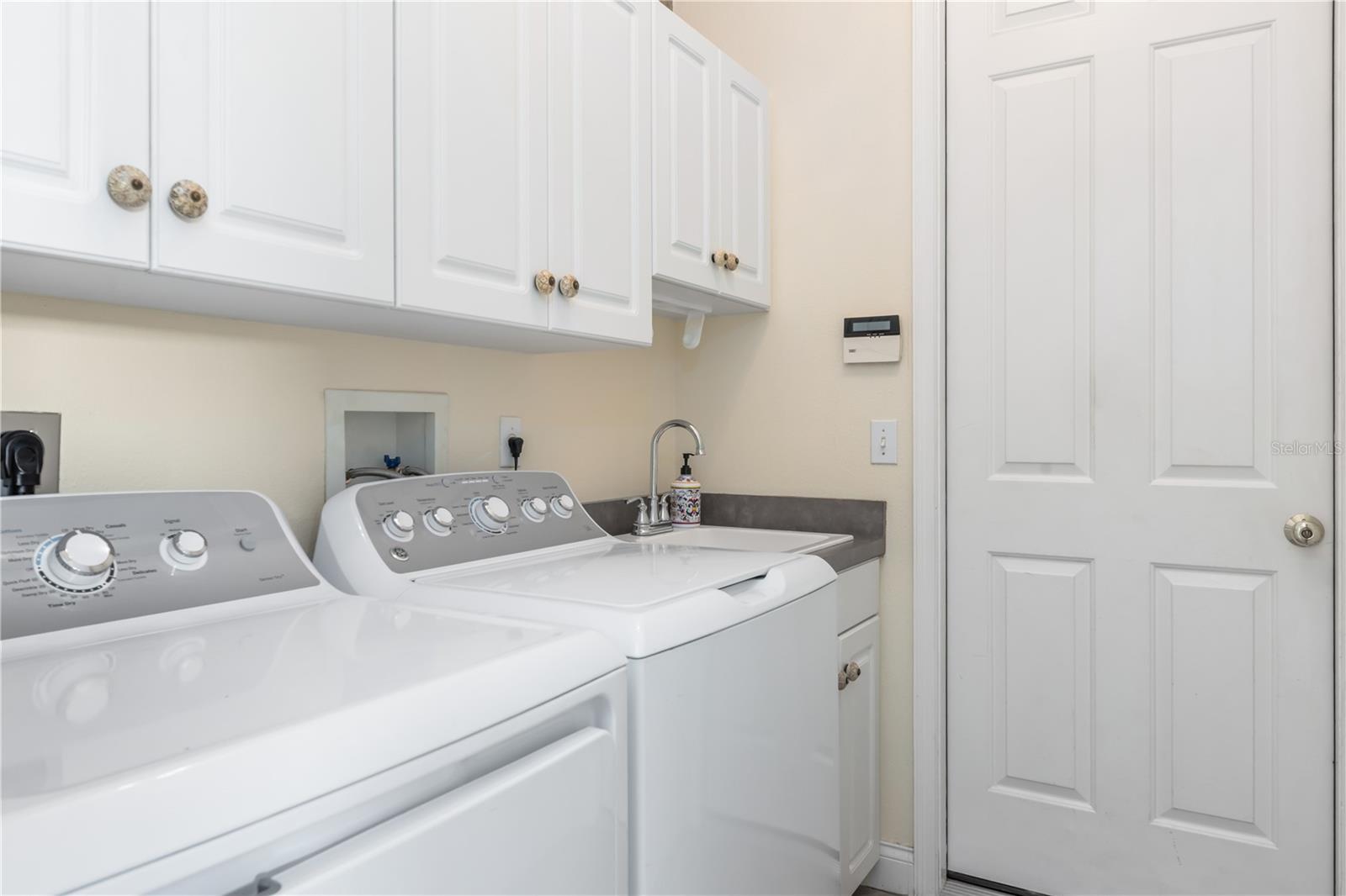 PRESTANCIA - Residential Lease