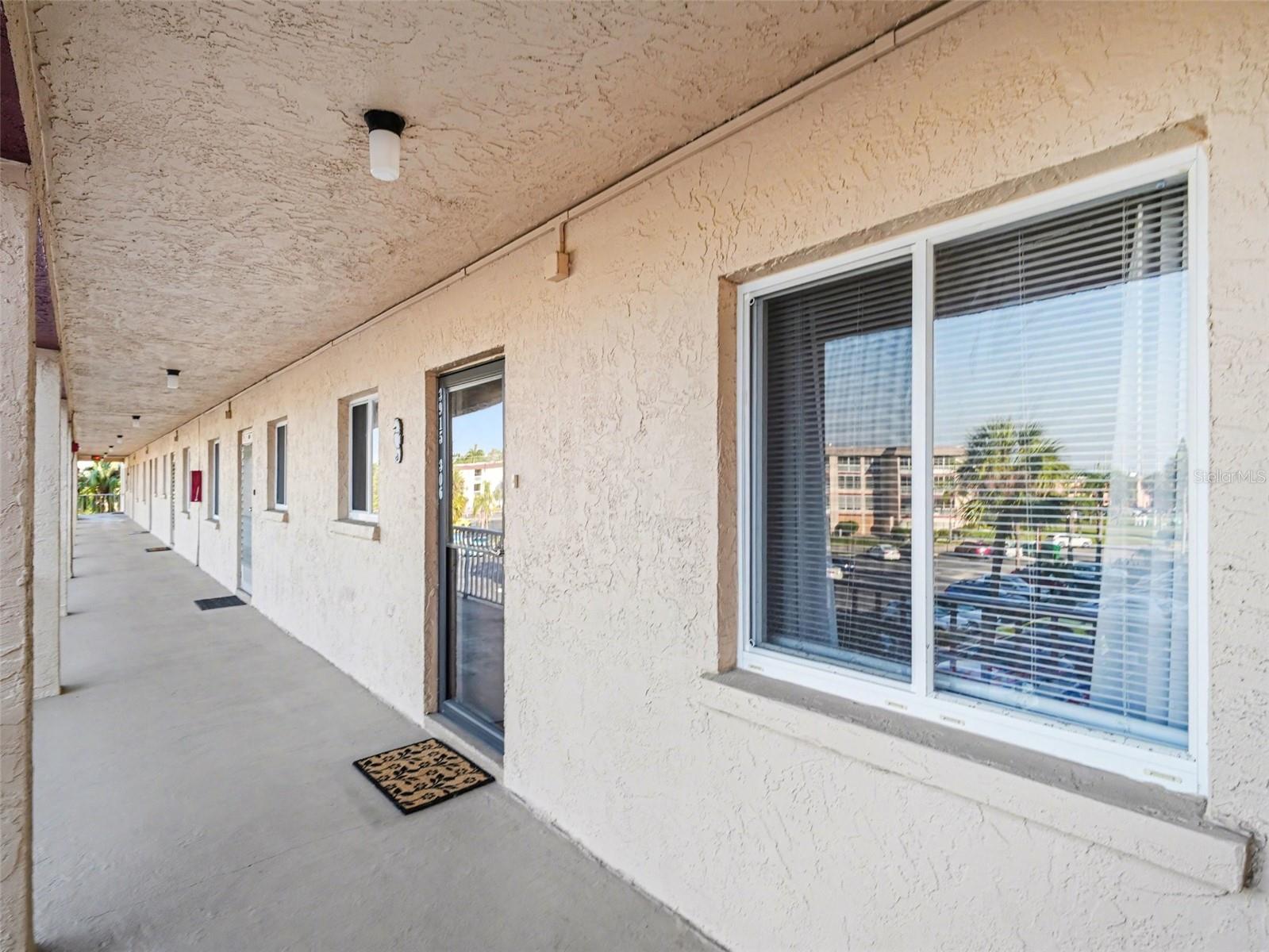 BAYSHORE ON THE LAKE APTS SEC 3 - Residential