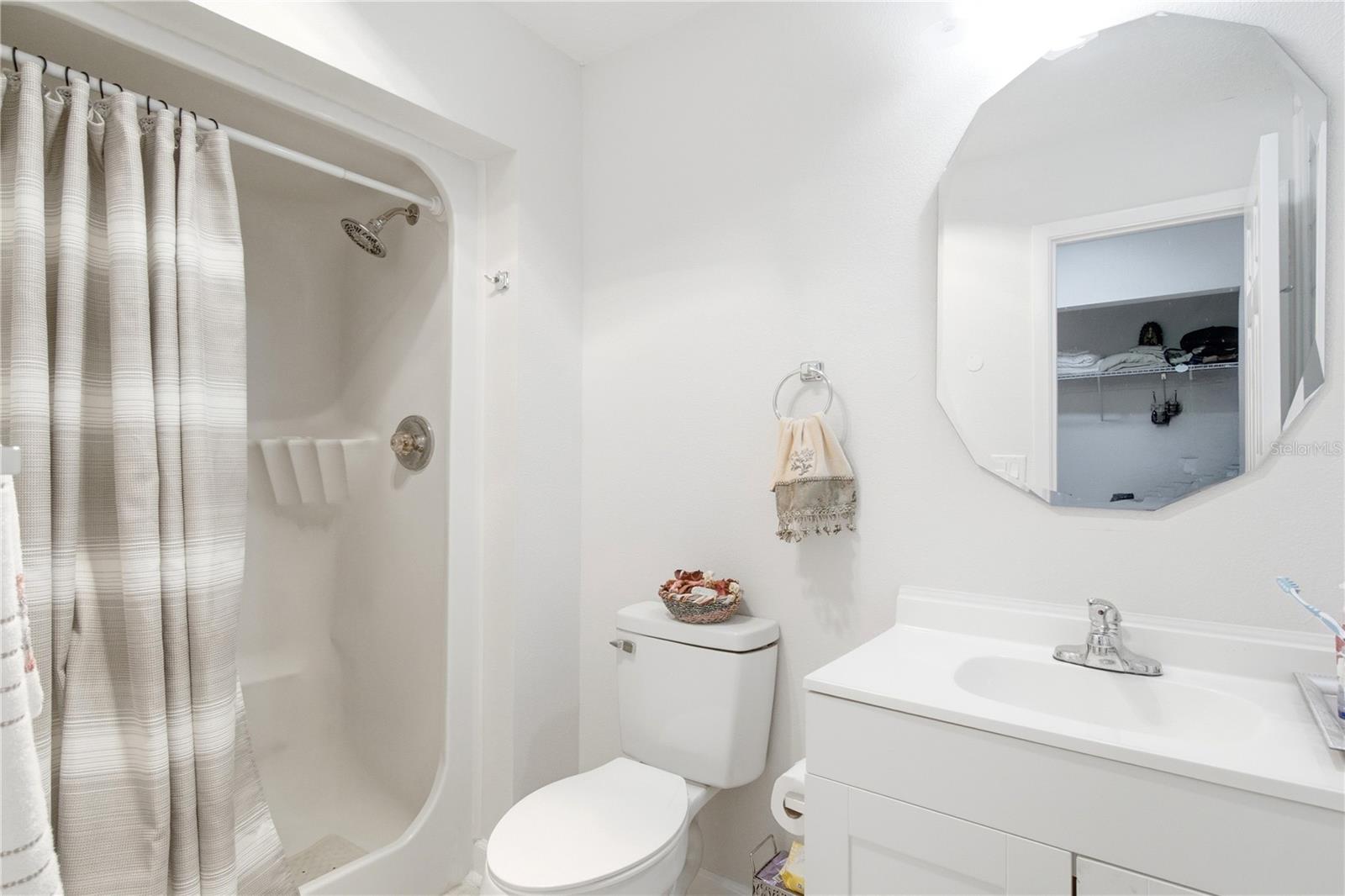 SHANGRI LA CONDO - Residential