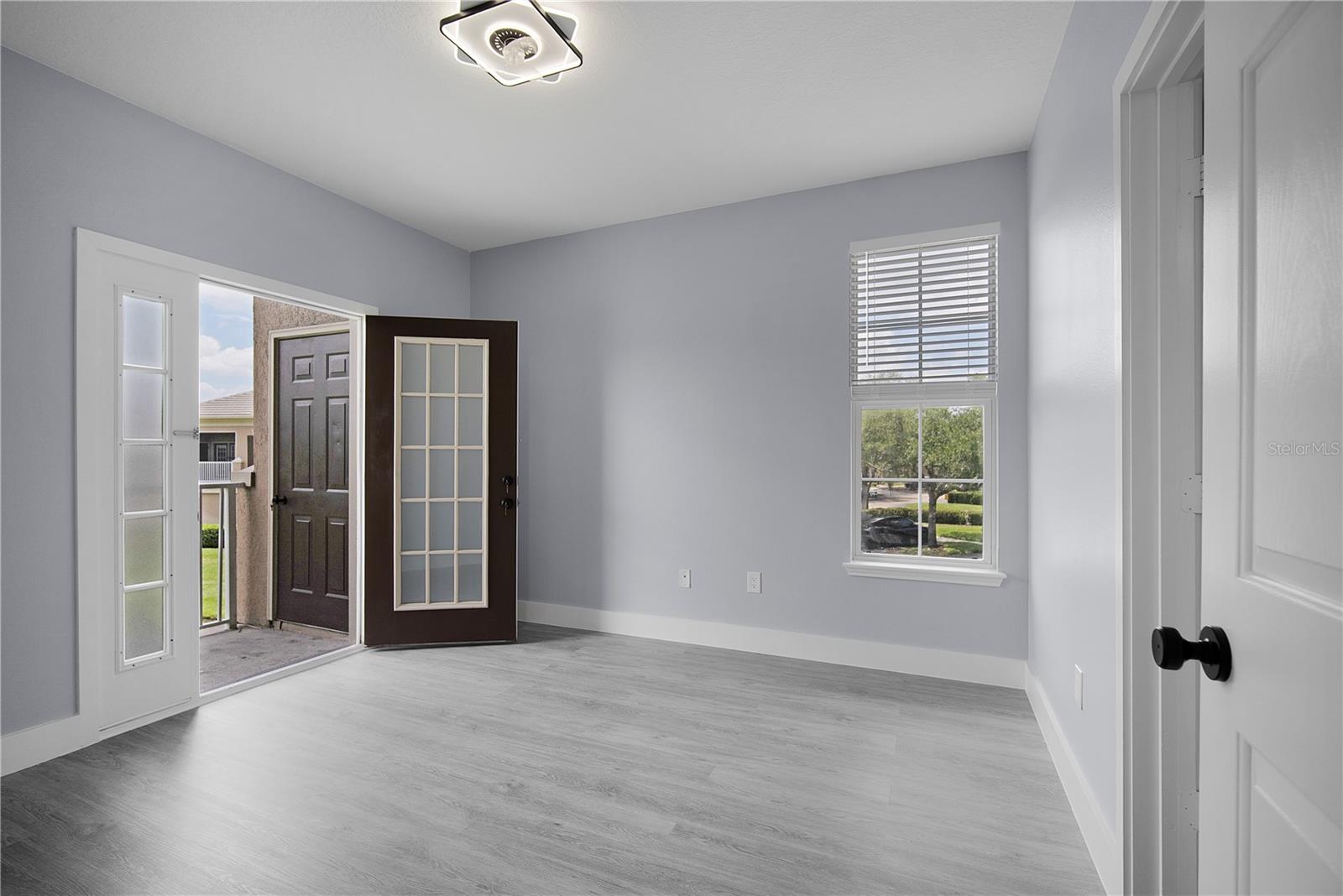 CAPRI/HUNTERS CRK CONDO - Residential