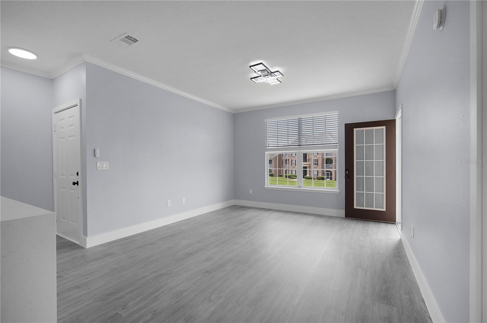 CAPRI/HUNTERS CRK CONDO - Residential