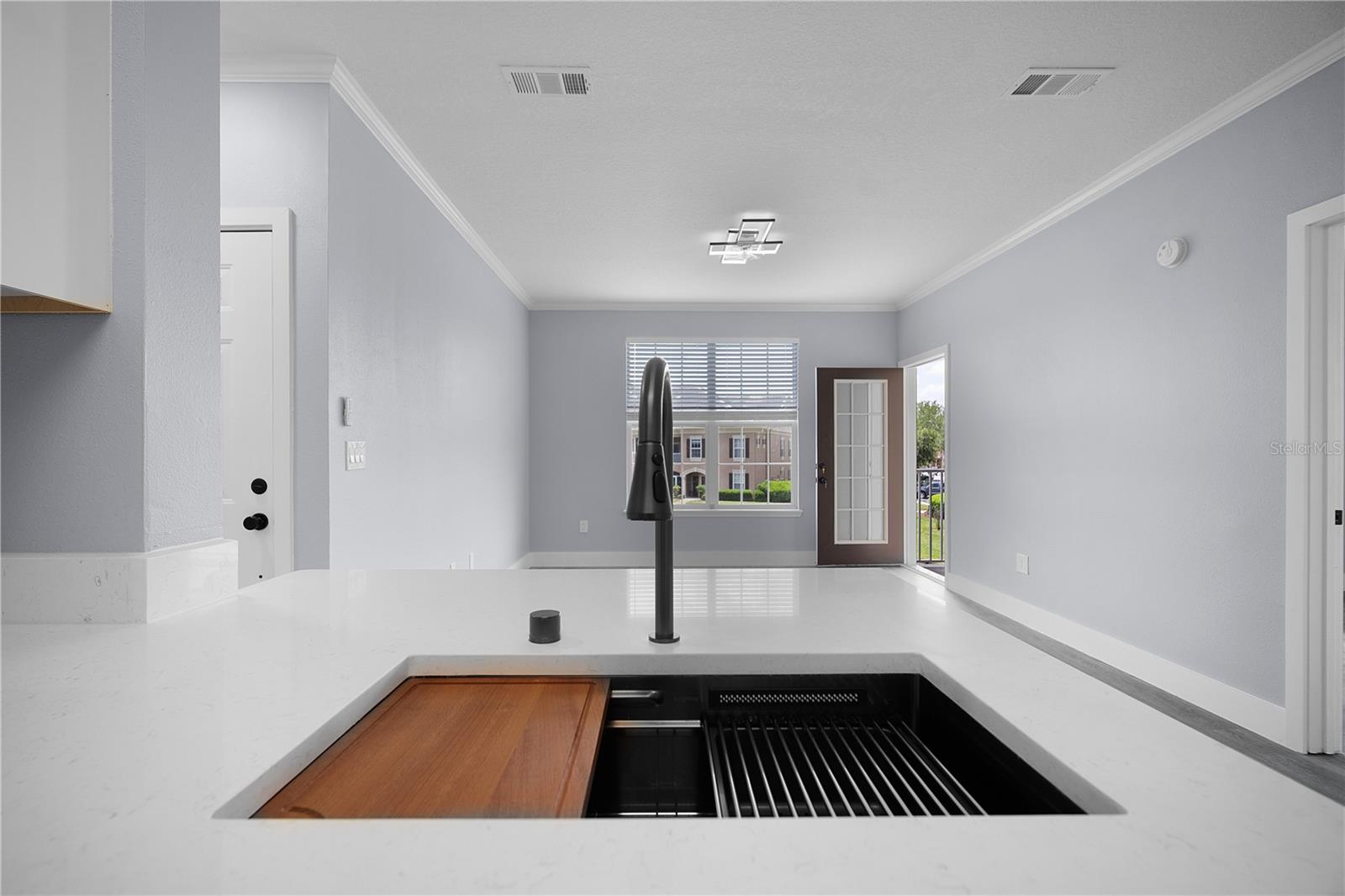 CAPRI/HUNTERS CRK CONDO - Residential