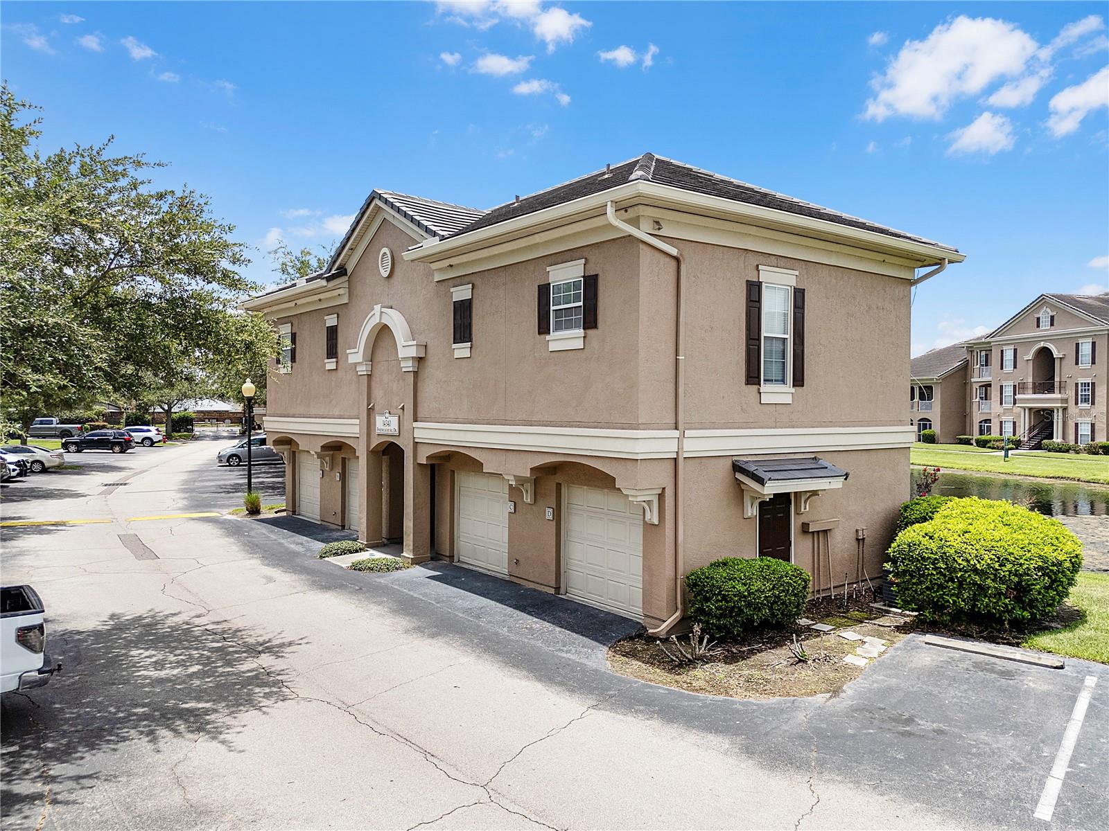 CAPRI/HUNTERS CRK CONDO - Residential