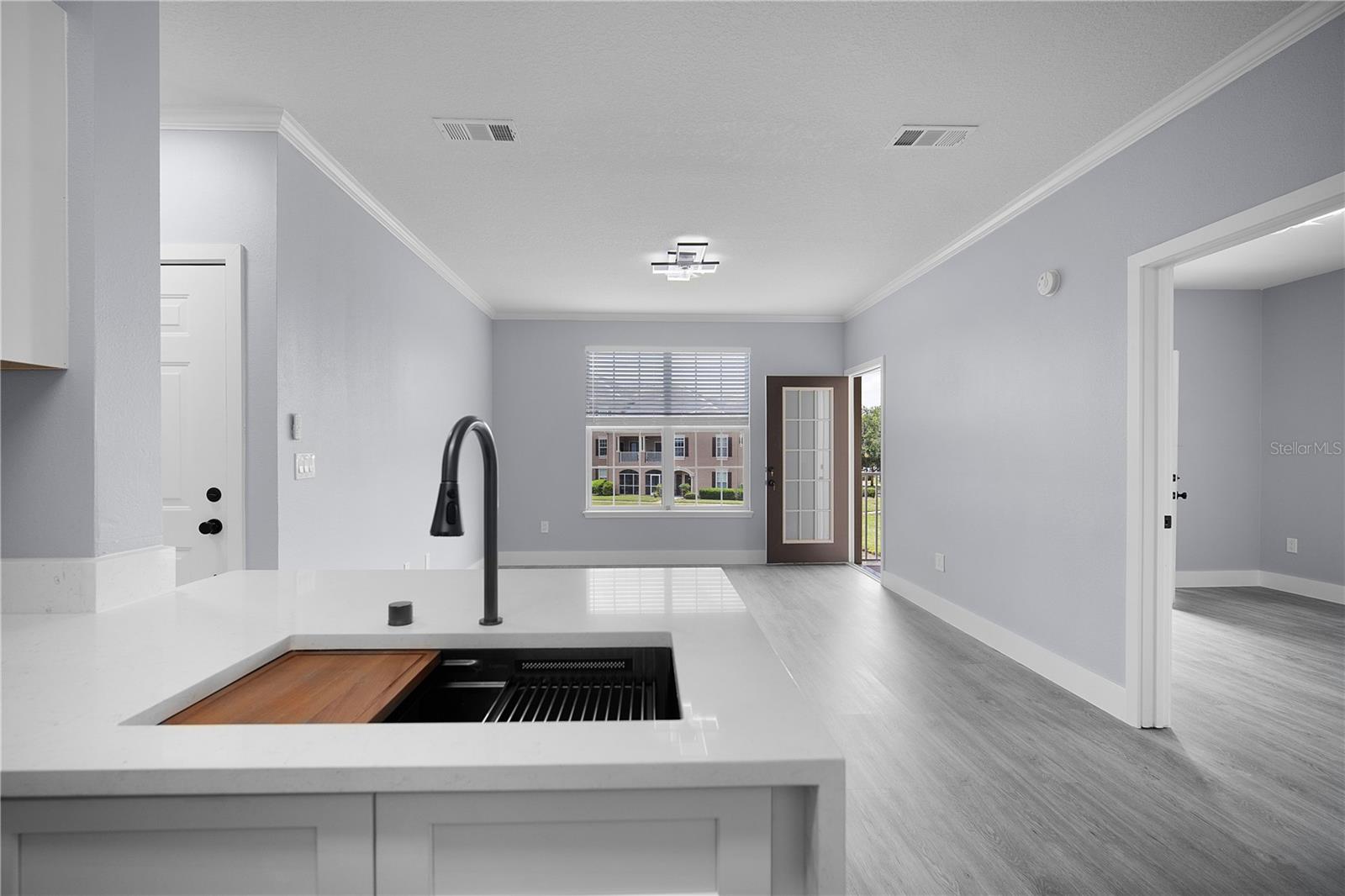 CAPRI/HUNTERS CRK CONDO - Residential