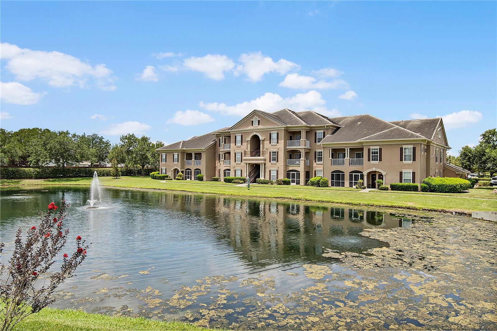 CAPRI/HUNTERS CRK CONDO - Residential