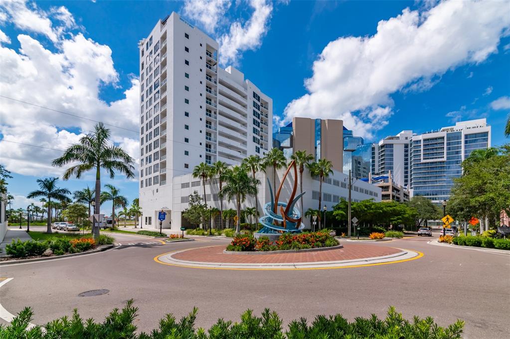 MARINA TOWER - Residential