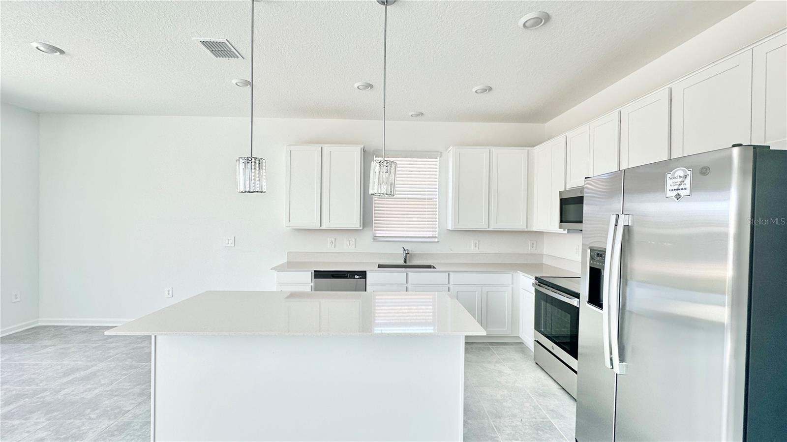 ASTONIA NORTH - Residential Lease
