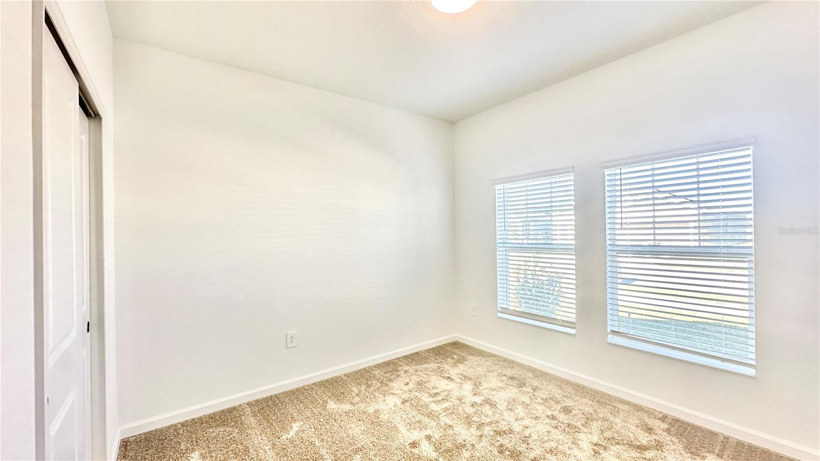 ASTONIA NORTH - Residential Lease