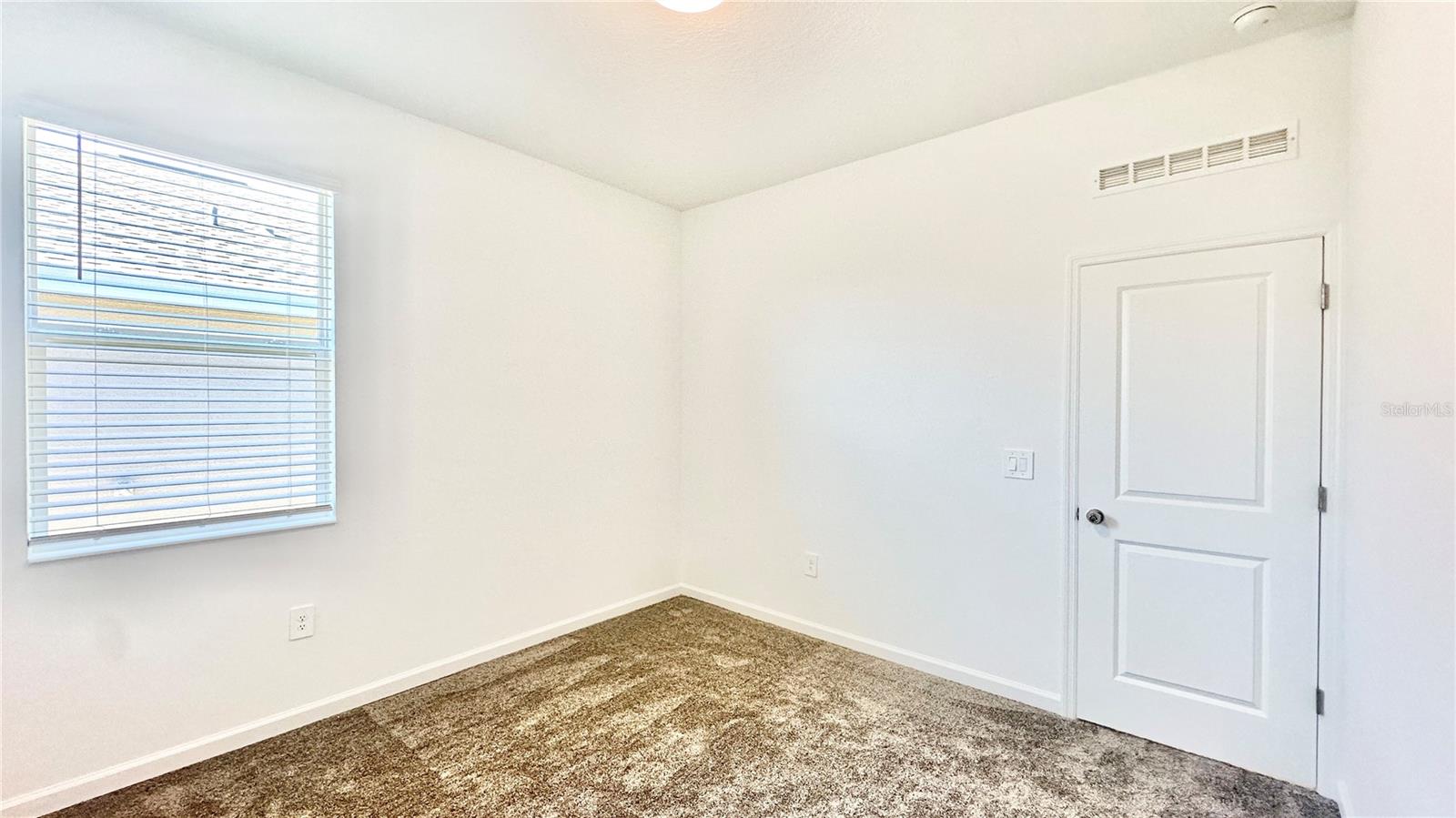 ASTONIA NORTH - Residential Lease