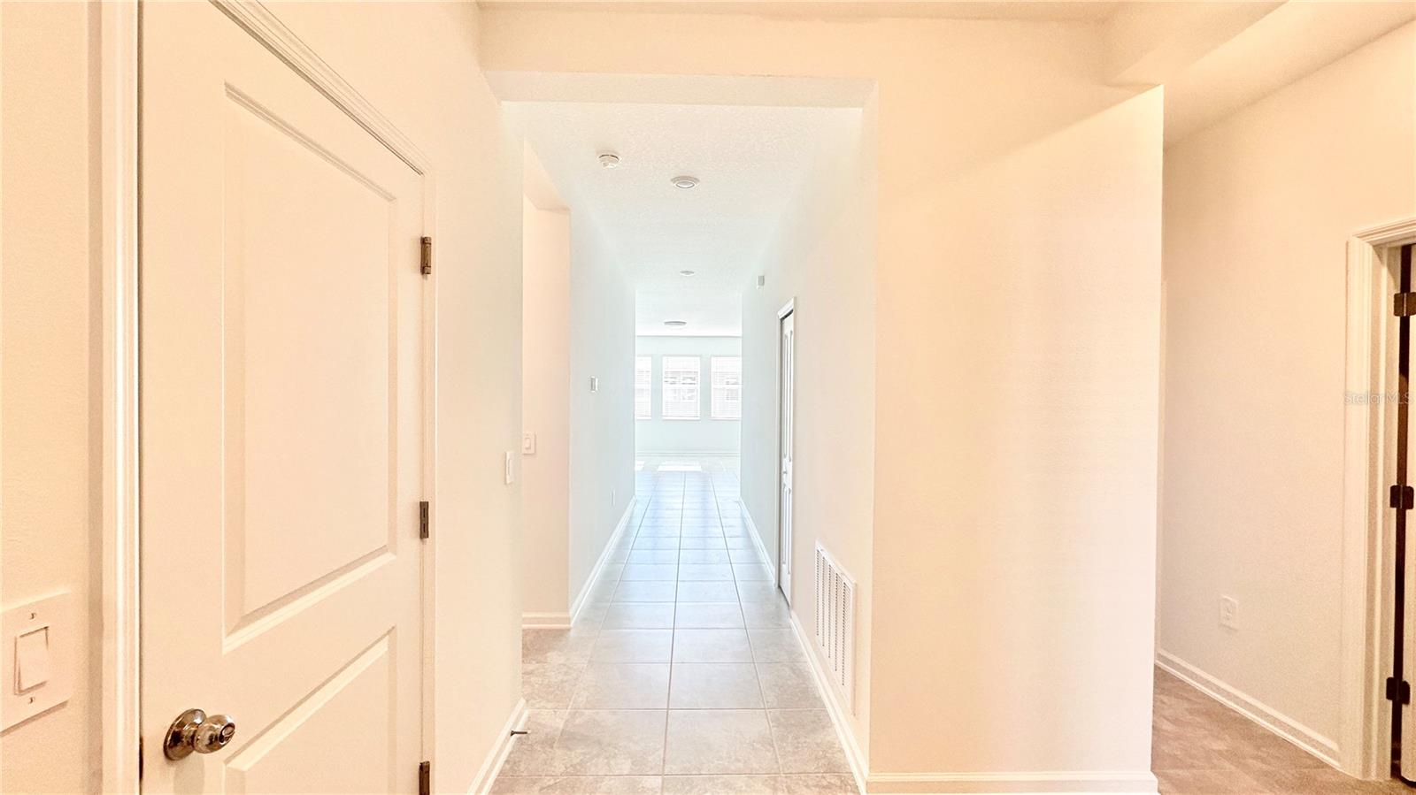 ASTONIA NORTH - Residential Lease