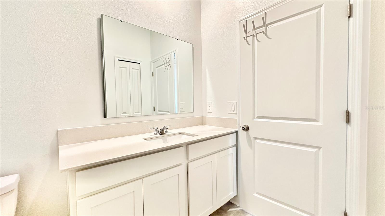 ASTONIA NORTH - Residential Lease
