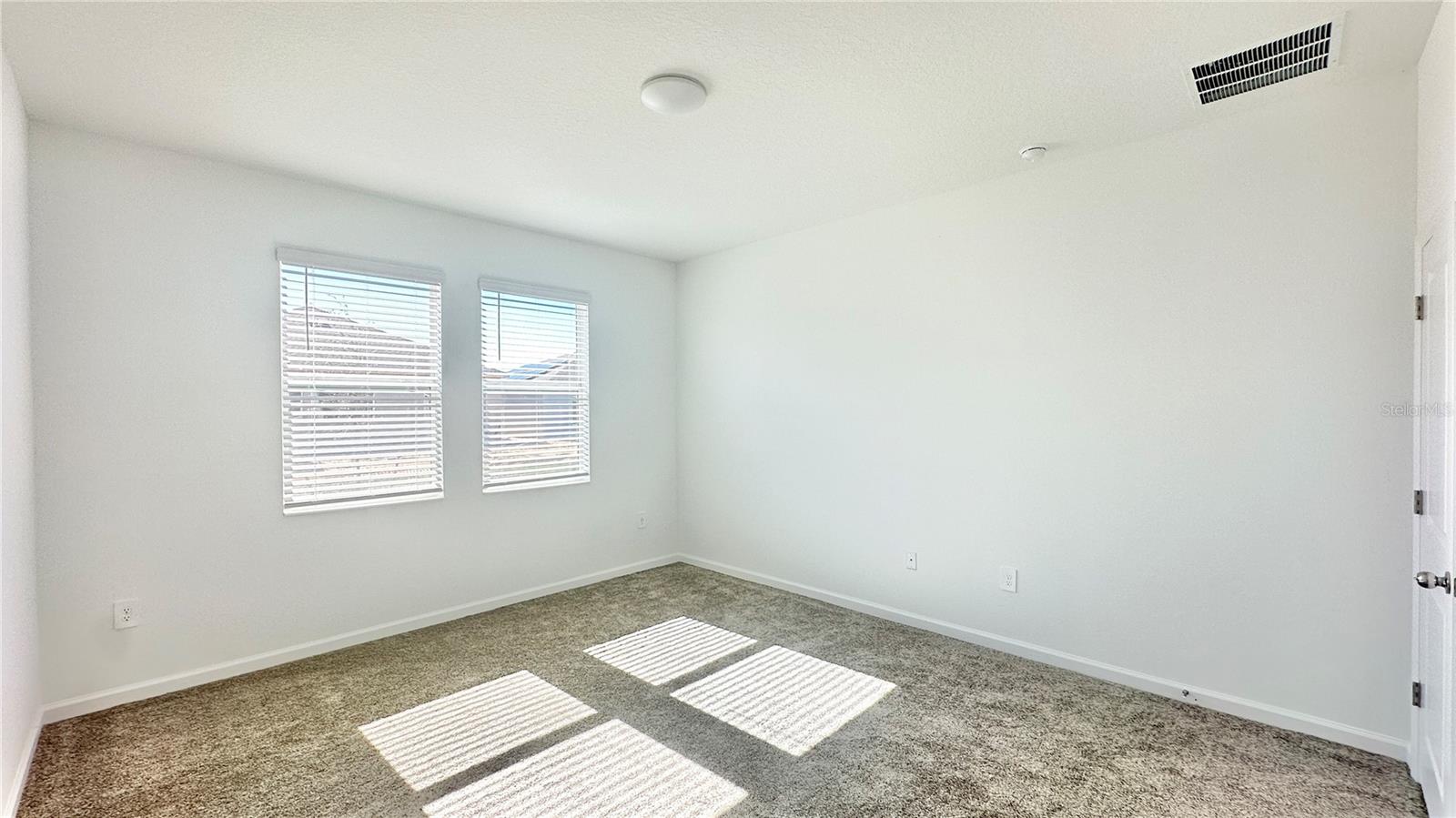 ASTONIA NORTH - Residential Lease
