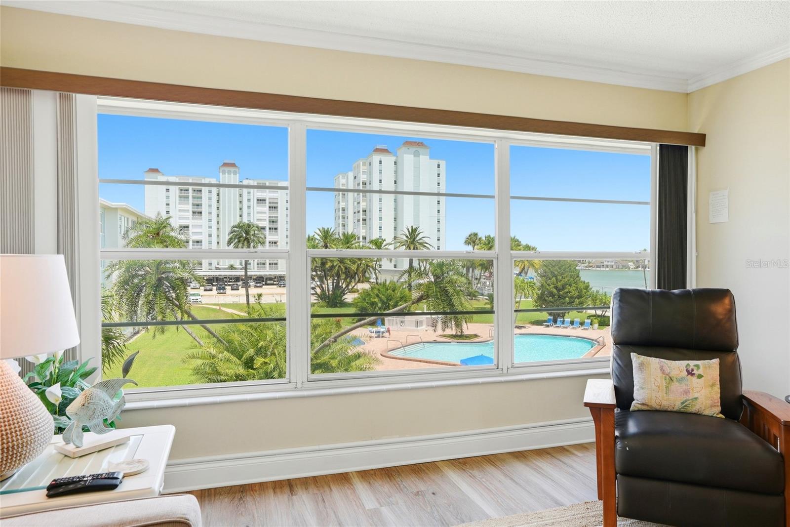 SYLVETTE CONDO - Residential