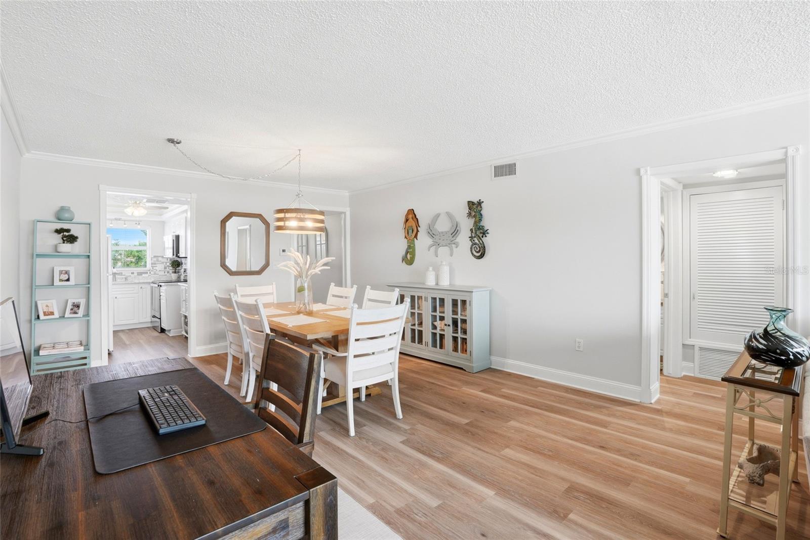 SYLVETTE CONDO - Residential
