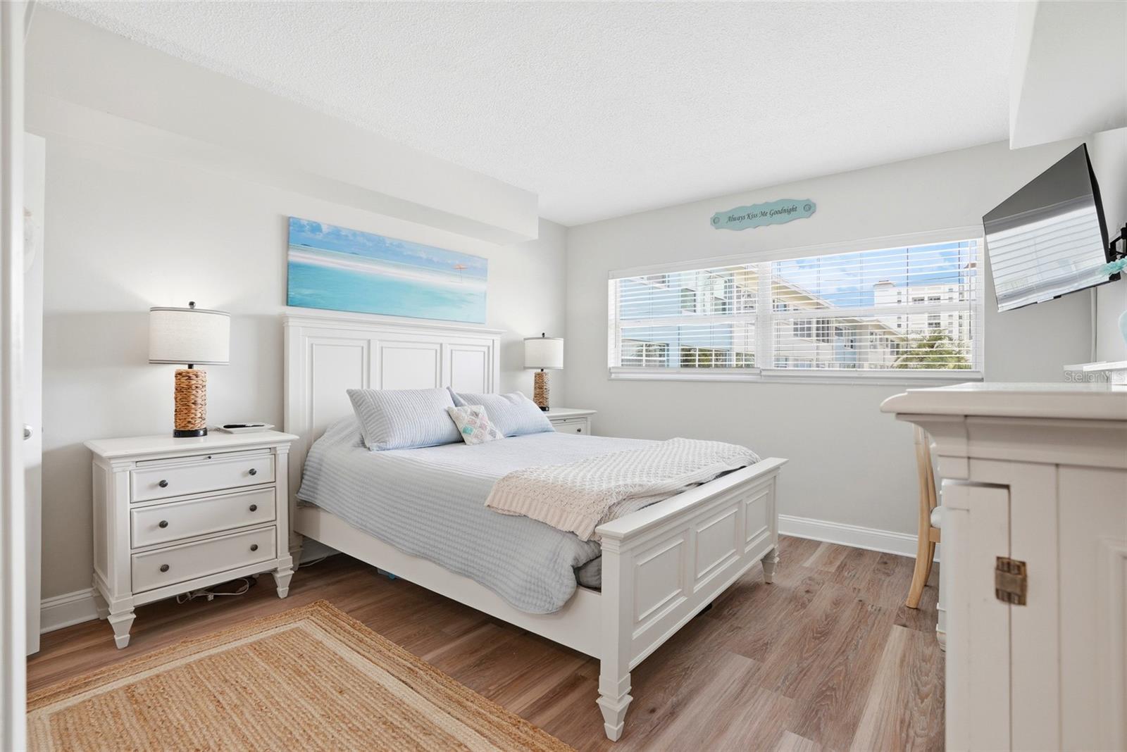 SYLVETTE CONDO - Residential