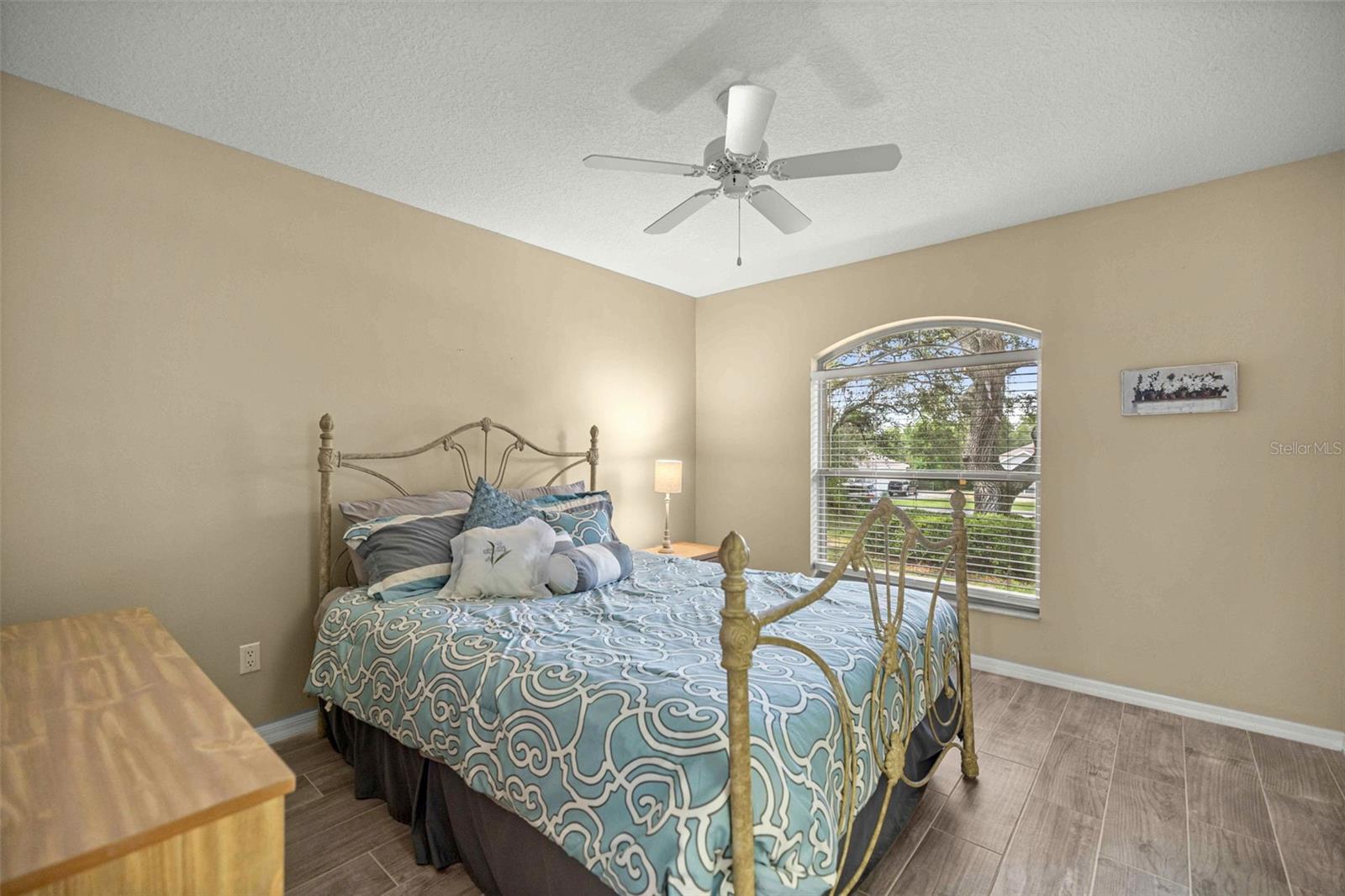 PINE RIDGE UNIT 3 PB 8 PG 51 LOT 12 BLK 38 - Residential