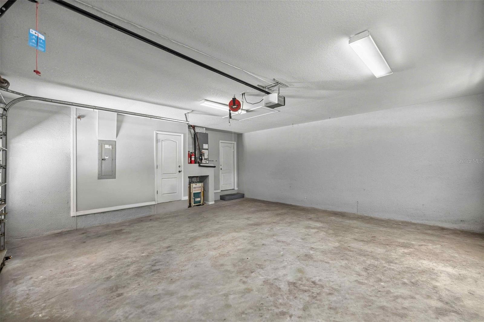 PINE RIDGE UNIT 3 PB 8 PG 51 LOT 12 BLK 38 - Residential