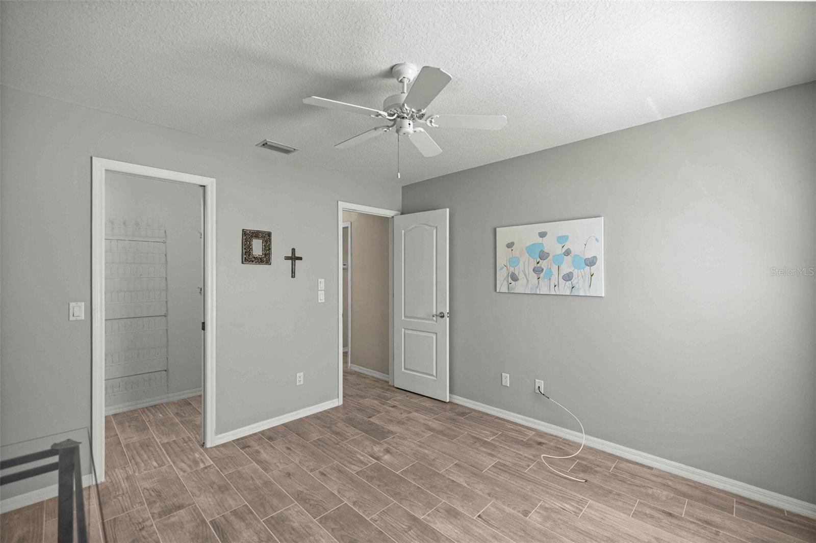 PINE RIDGE UNIT 3 PB 8 PG 51 LOT 12 BLK 38 - Residential