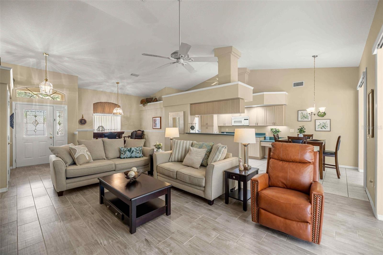 PINE RIDGE UNIT 3 PB 8 PG 51 LOT 12 BLK 38 - Residential