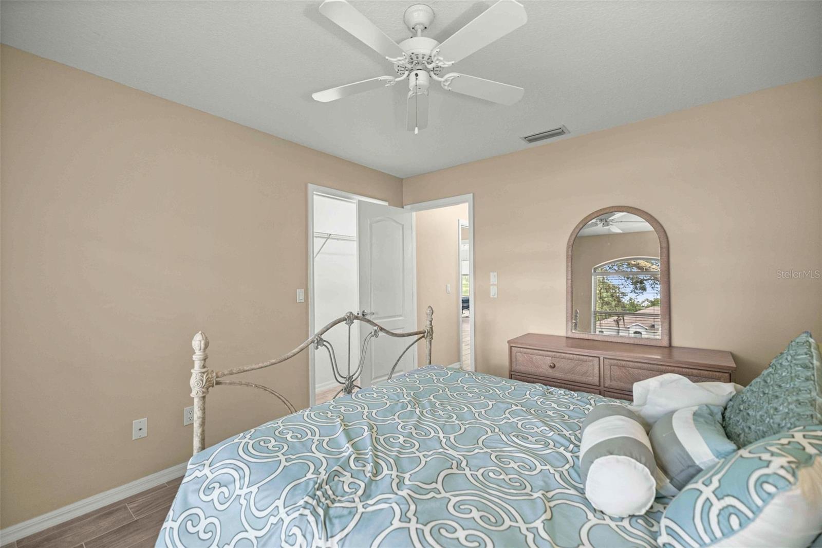 PINE RIDGE UNIT 3 PB 8 PG 51 LOT 12 BLK 38 - Residential