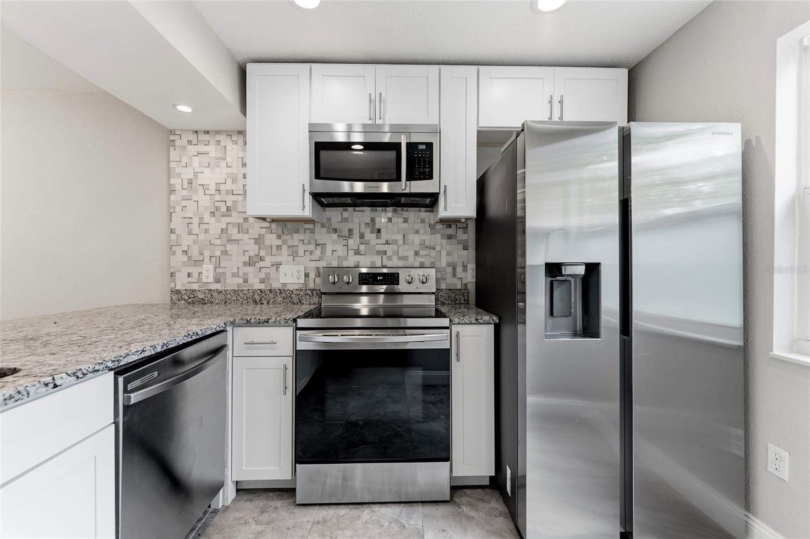 BON AIR WEST - Residential