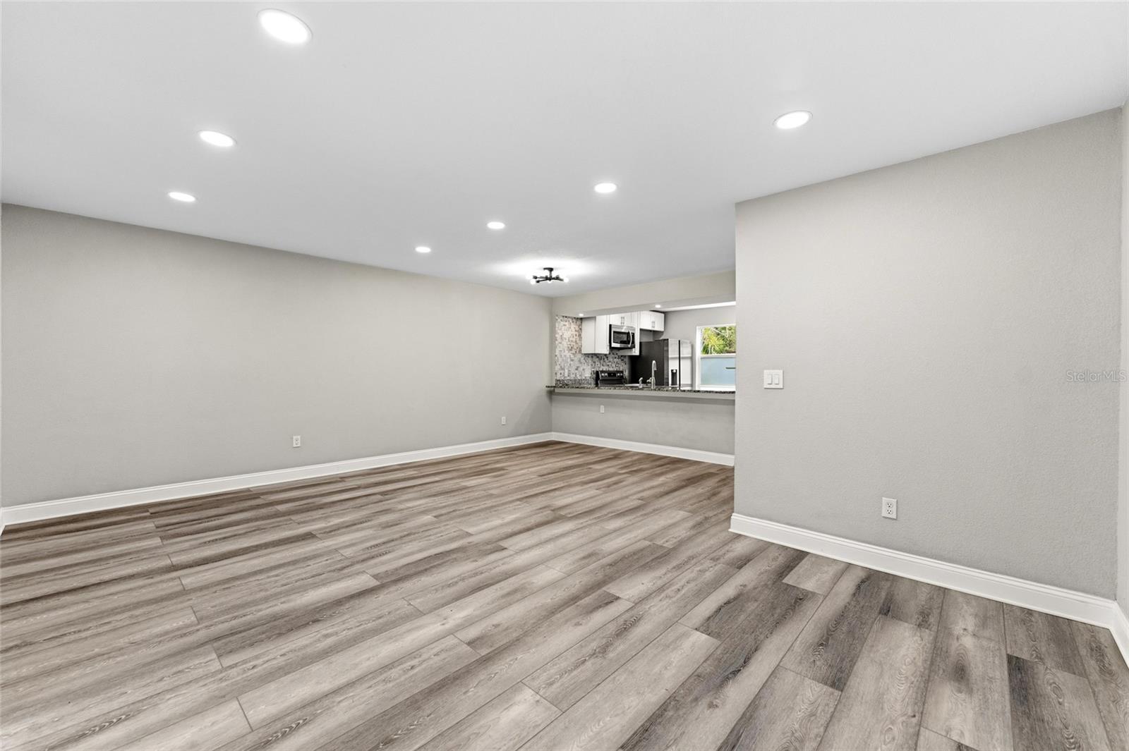BON AIR WEST - Residential