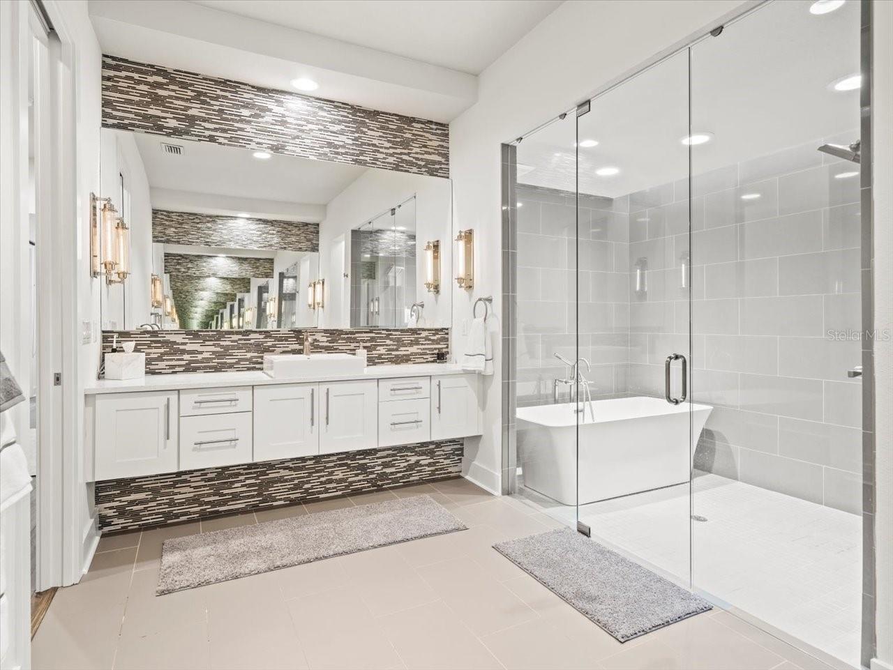 PINE COVE ESTATES - Residential