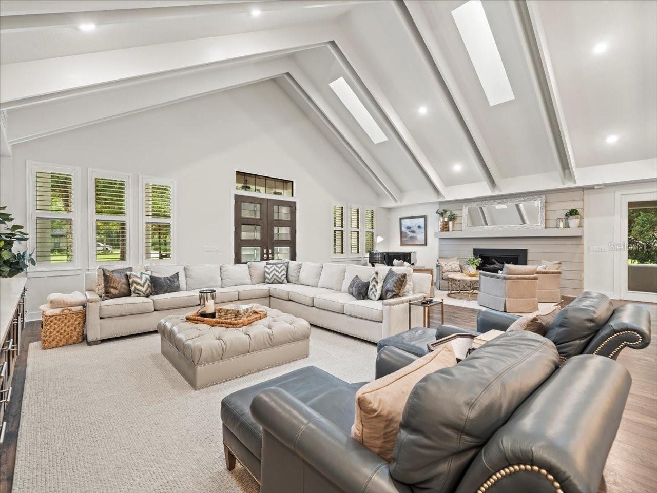 PINE COVE ESTATES - Residential