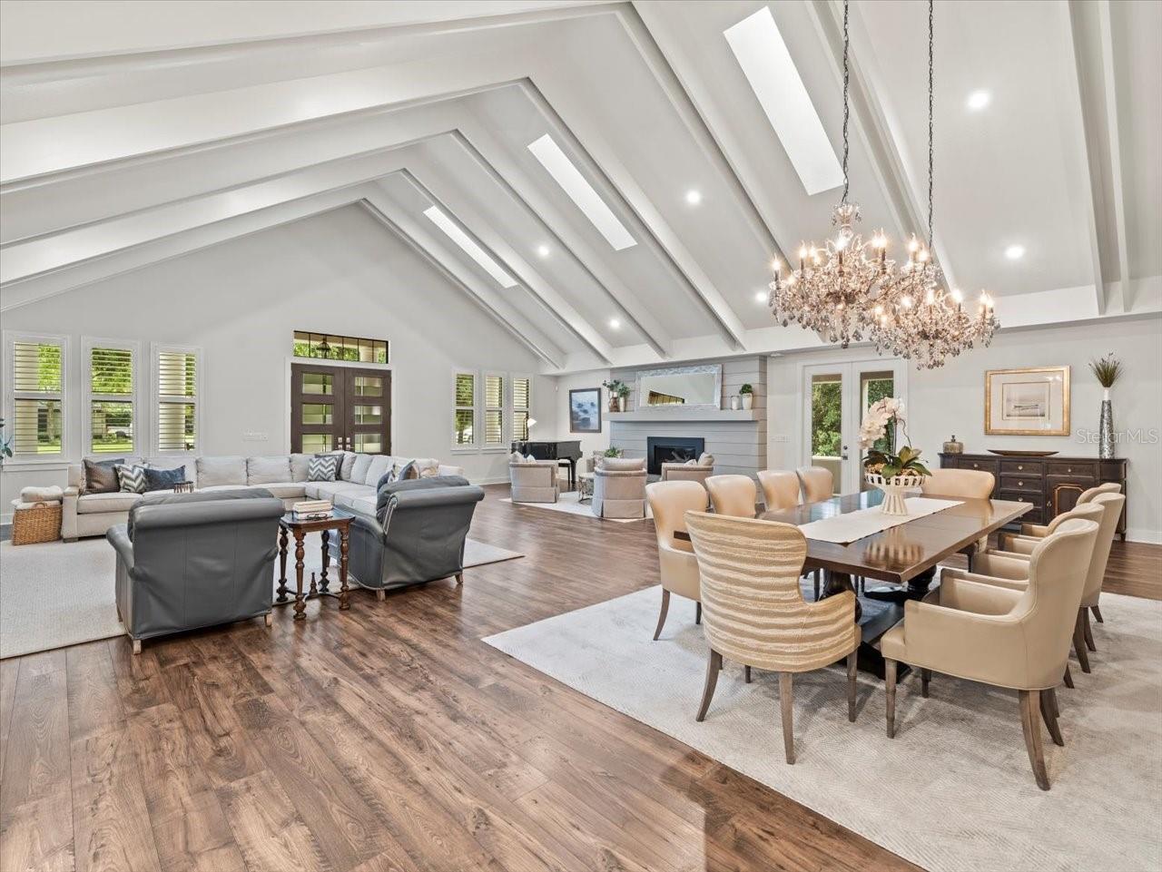 PINE COVE ESTATES - Residential