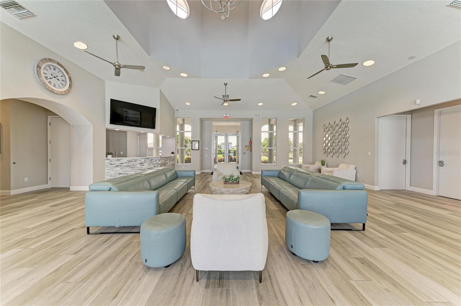 RIVER PLACE - Residential