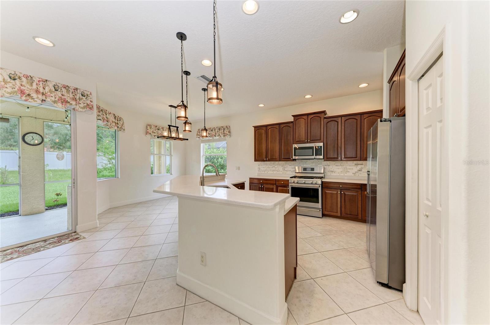 RIVER PLACE - Residential