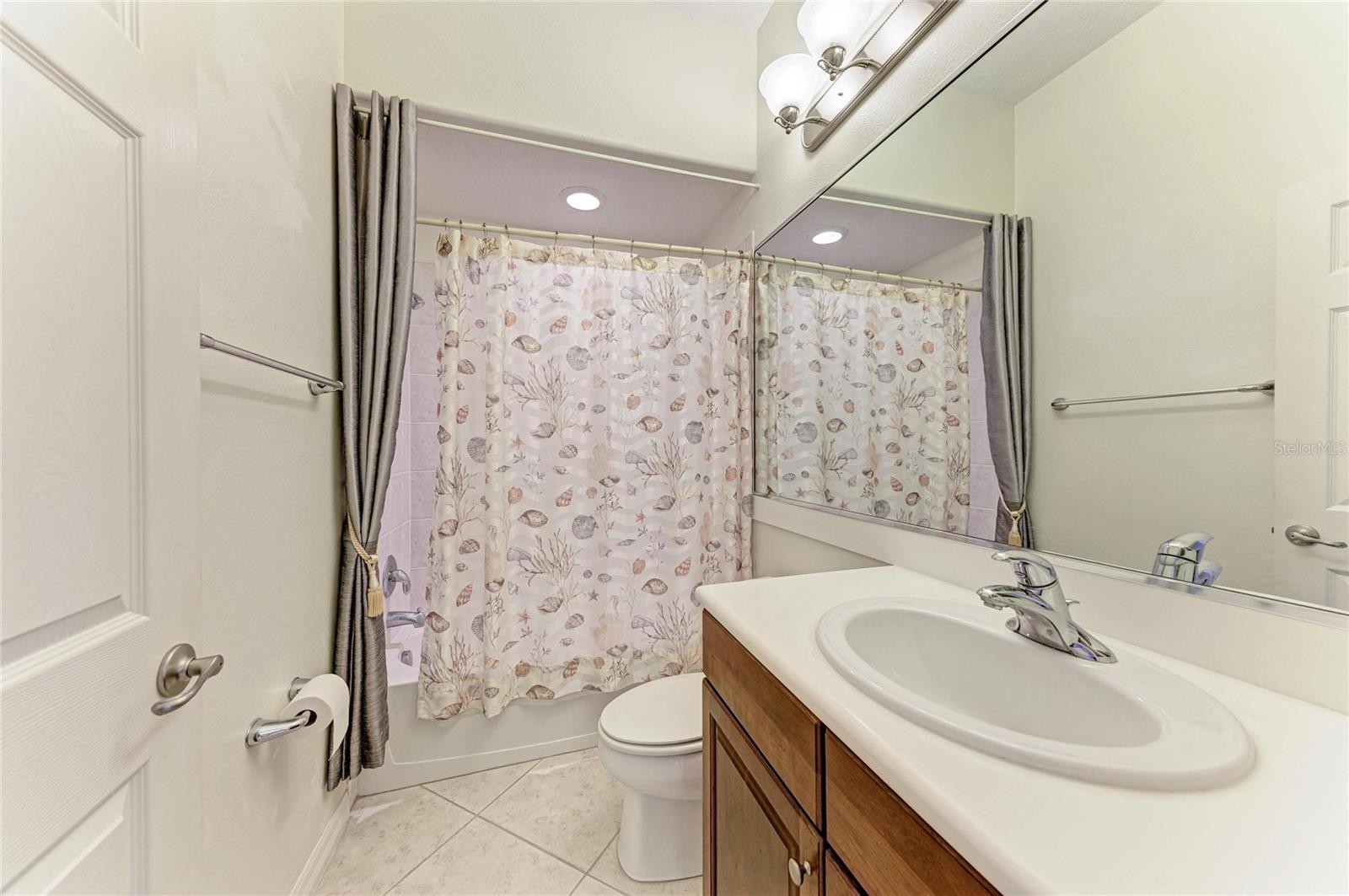 RIVER PLACE - Residential