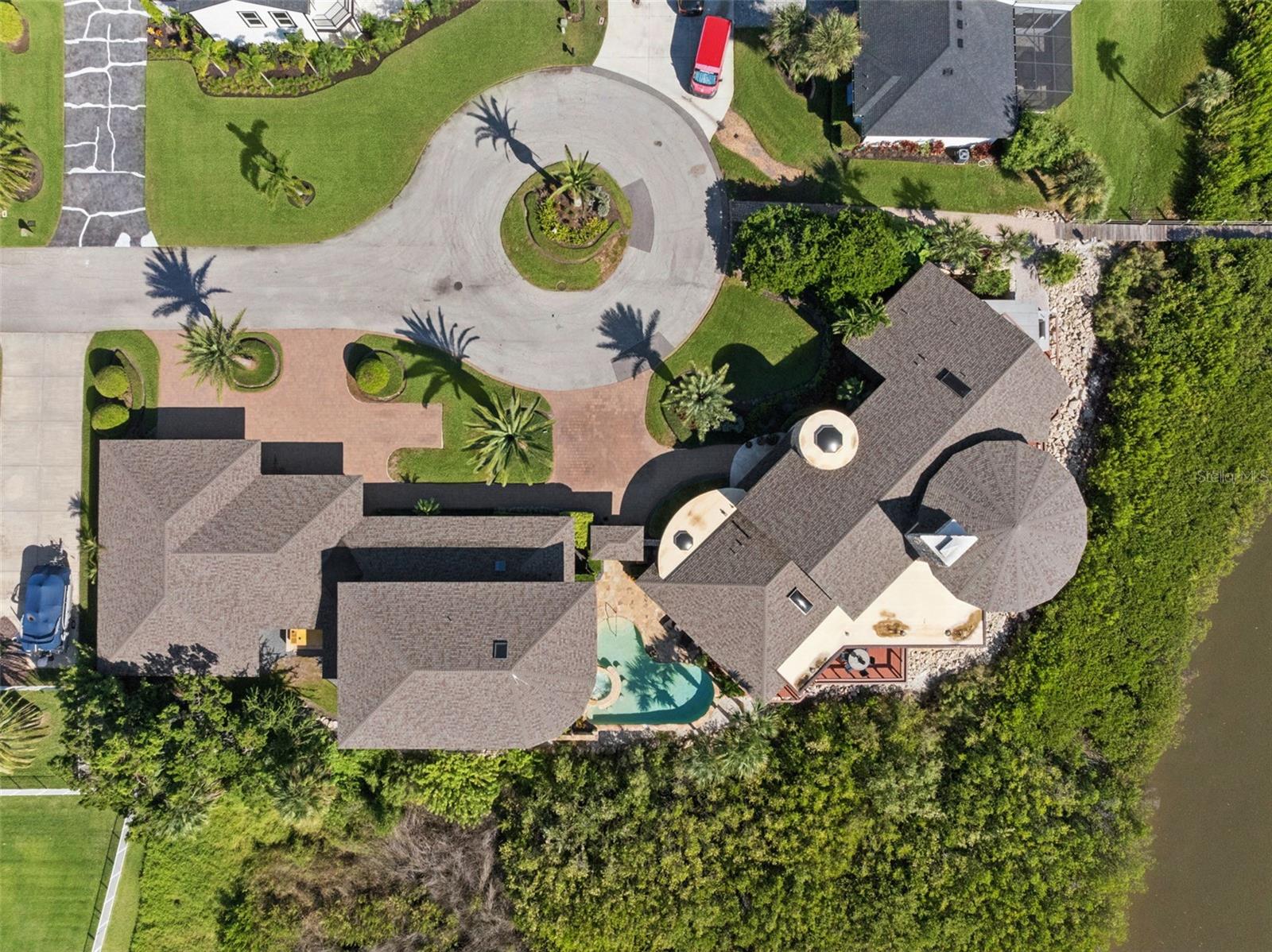 DONLON COVE - Residential