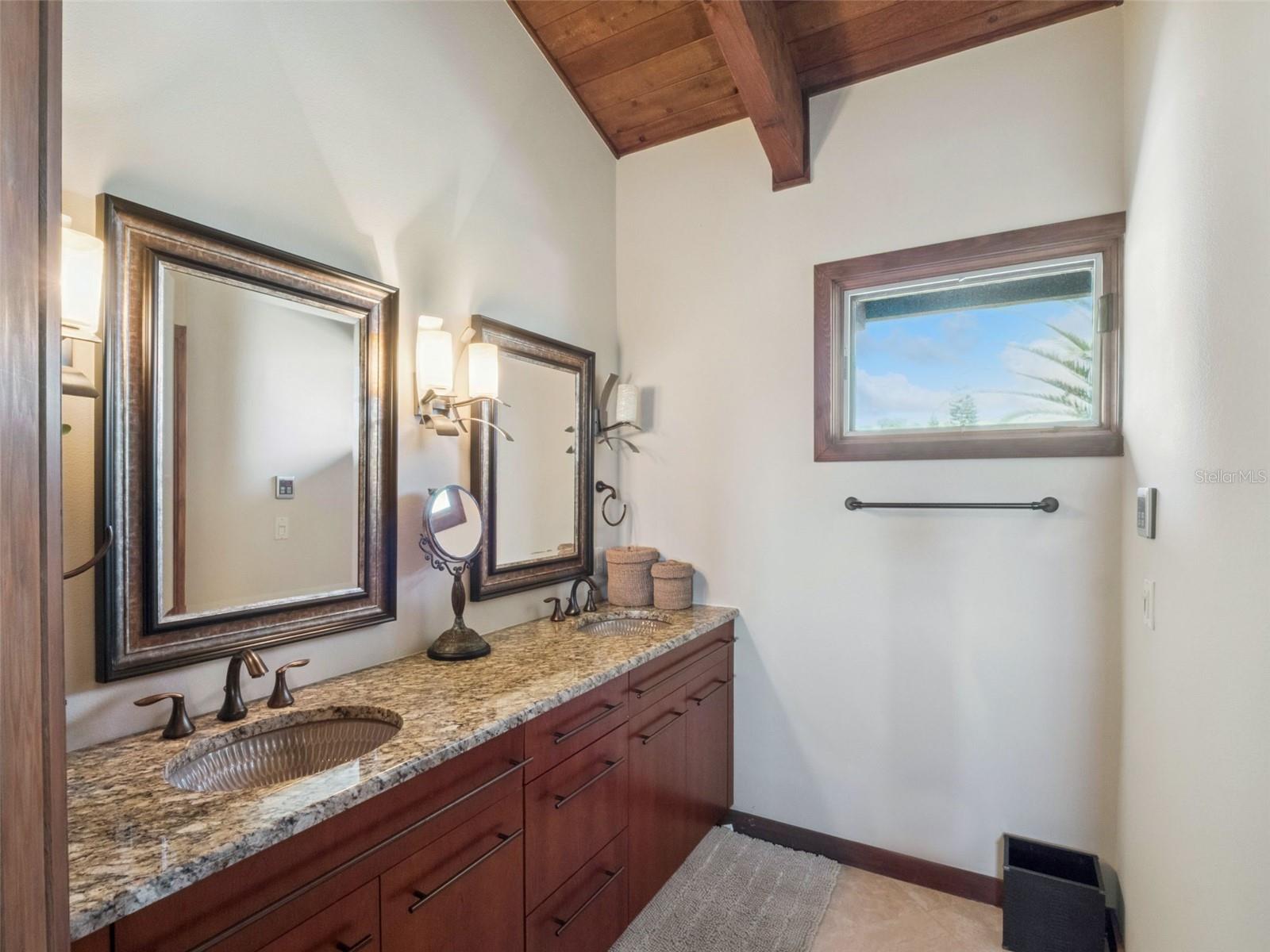 DONLON COVE - Residential