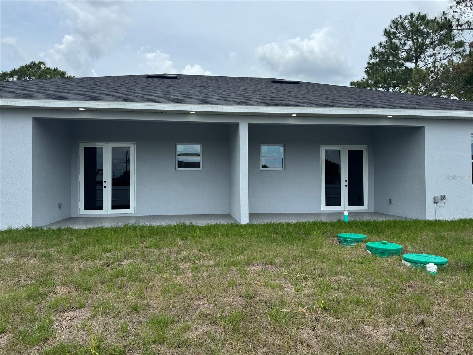 LEHIGH ESTATES - Residential Income
