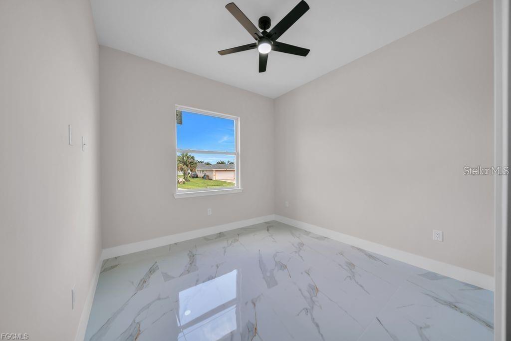 LEHIGH ESTATES - Residential Income