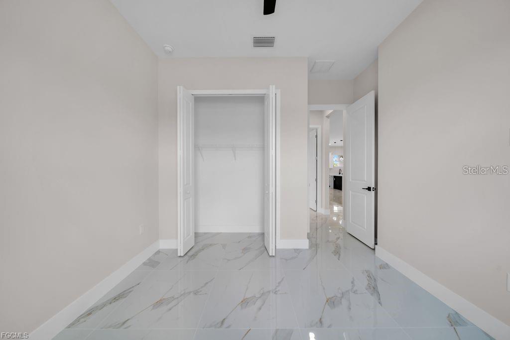 LEHIGH ESTATES - Residential Income