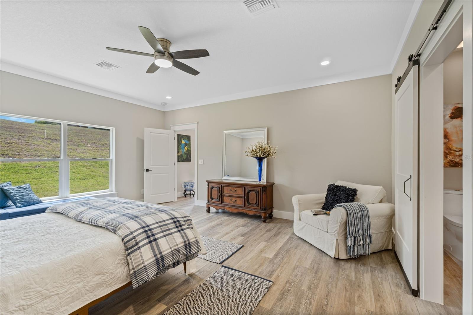 TWIN LAKES ESTATES - Residential