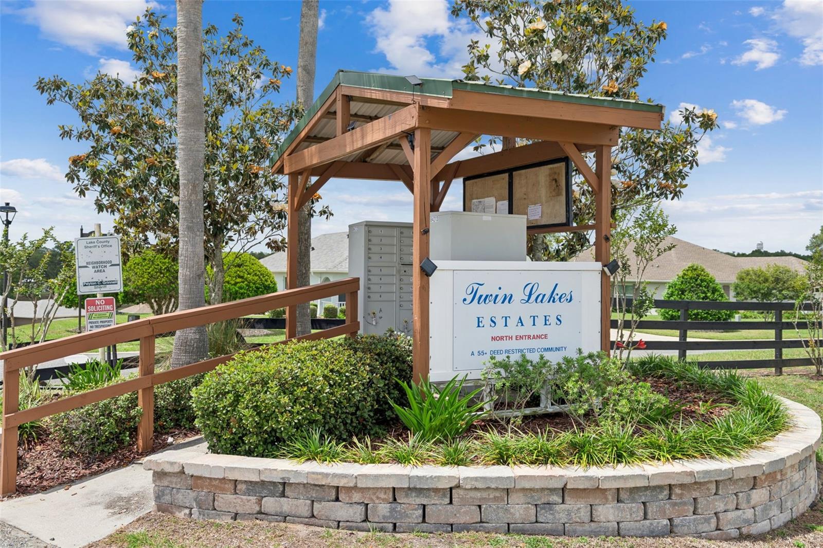 TWIN LAKES ESTATES - Residential